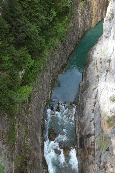 La gorge sous le pont de San Urbez.