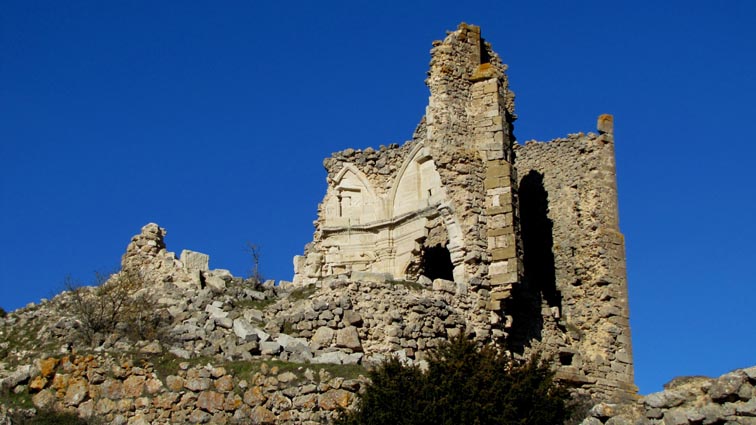 Les ruines du monastère Santa Maria de Toloño