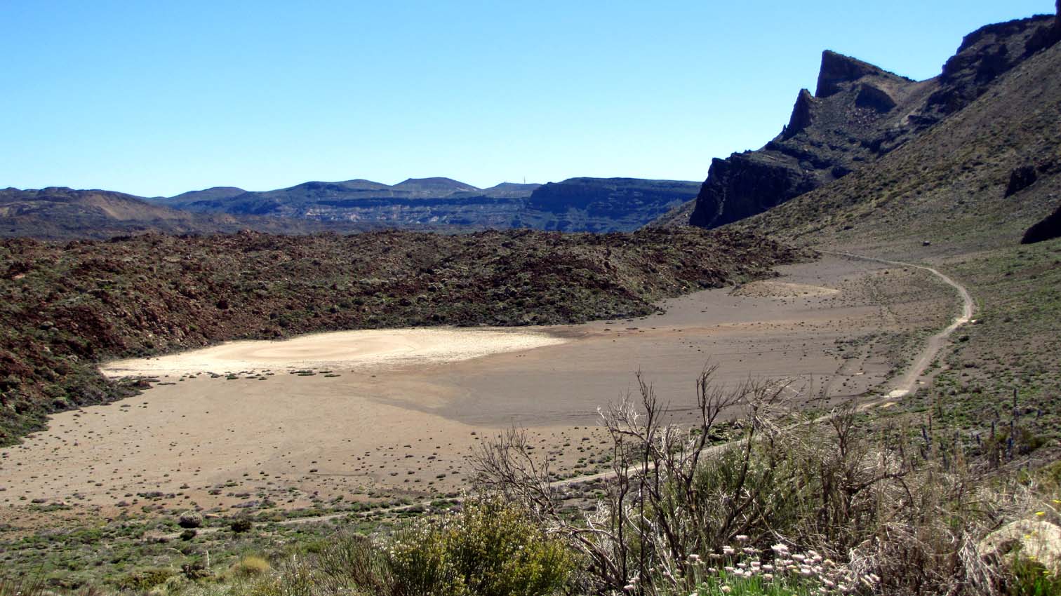 La "Hoya del Monton de Trigo", une cuvette sableuse qui est actuellement à sec...