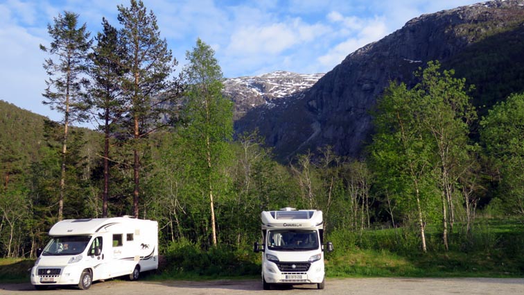 Parking Tveitafossen à Kinsarvik