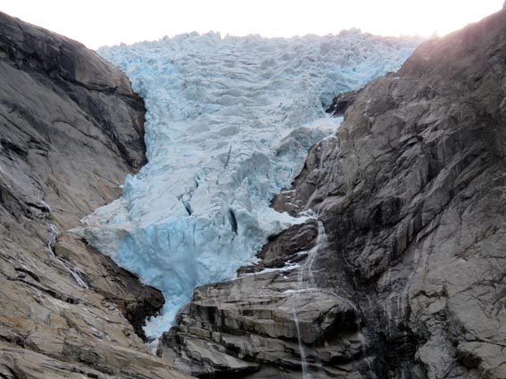 Briksdalsbreen